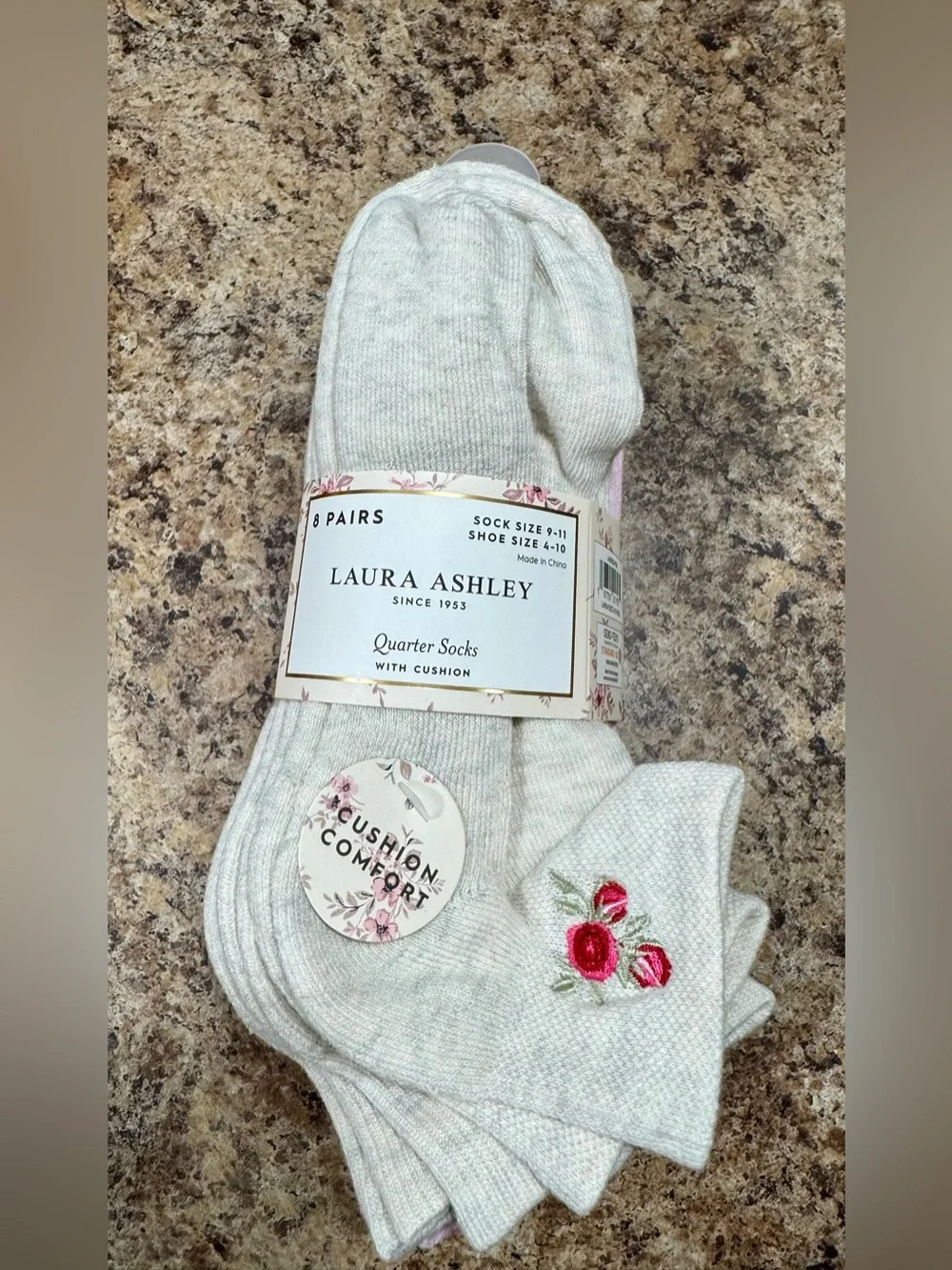 Laura Ashley Cream Quarter Socks with Pink Embroidered Roses 8Pair NEW